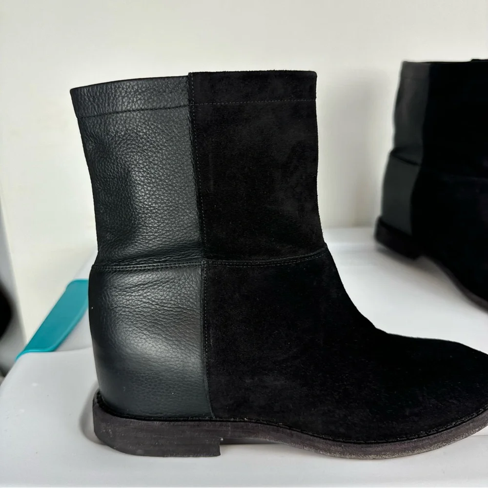 Vince Grayson Womens Leather Ankle Booties Sz 7.5 Black Mixed Media